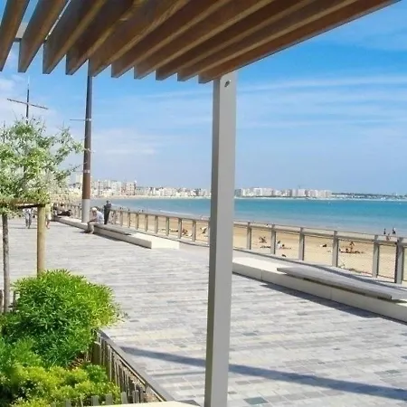 Rue Des 2 Phares * Les Sables-dʼOlonne